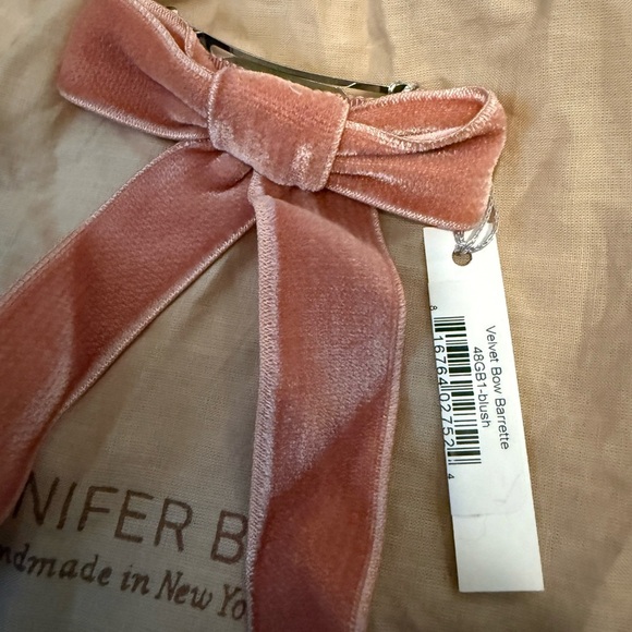 NWT Jennifer Behr Blush Velvet Bow Barrette - Picture 2 of 2